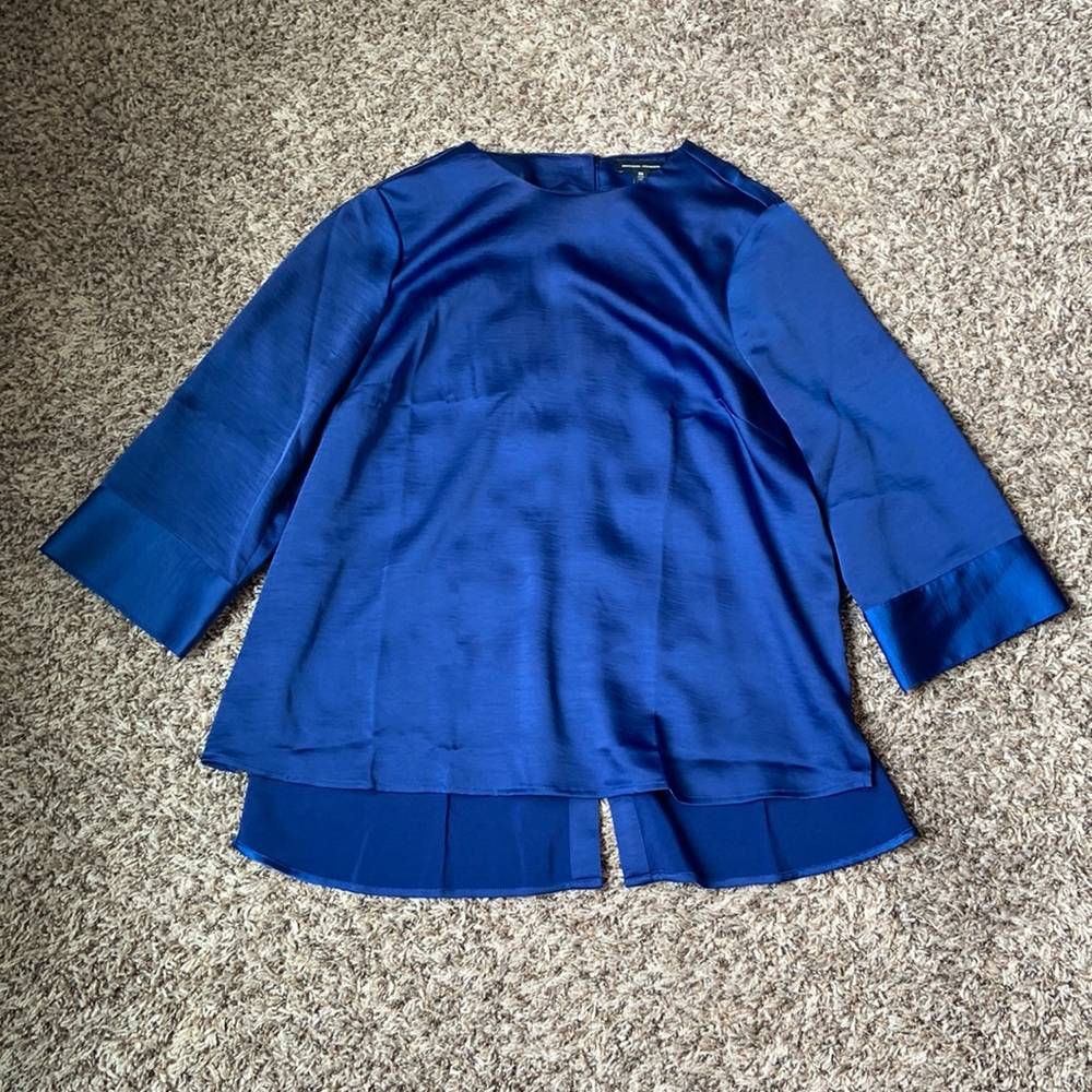 Universal Standard button back tunic top.